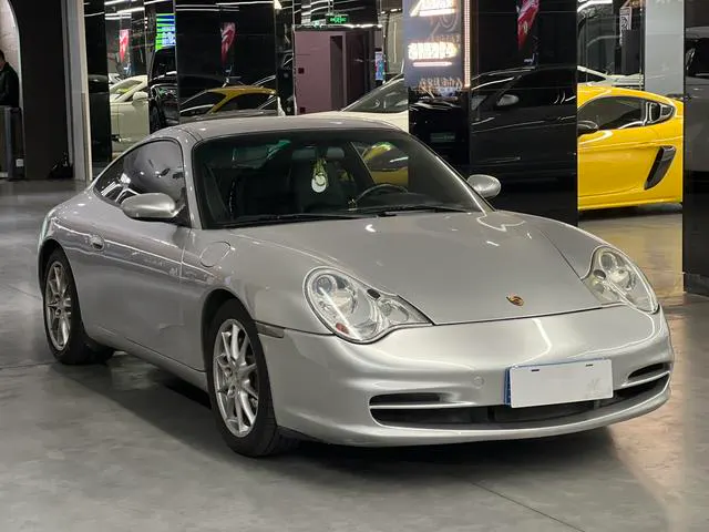 2005 Porsche 911 thumbnail 3