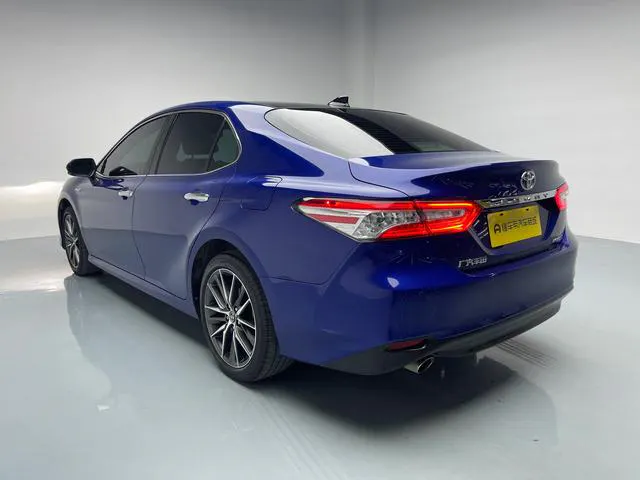 2022 Toyota Camry thumbnail 6