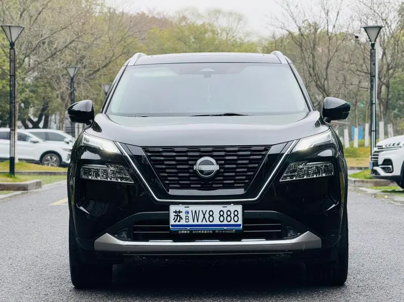 2023 Nissan Zeekr X-Trail thumbnail 2
