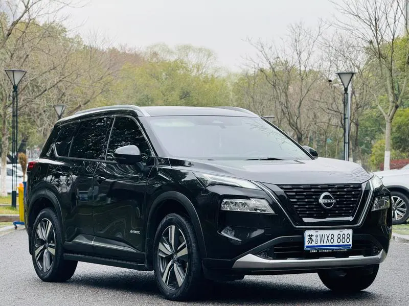 2023 Nissan Zeekr X-Trail thumbnail 3