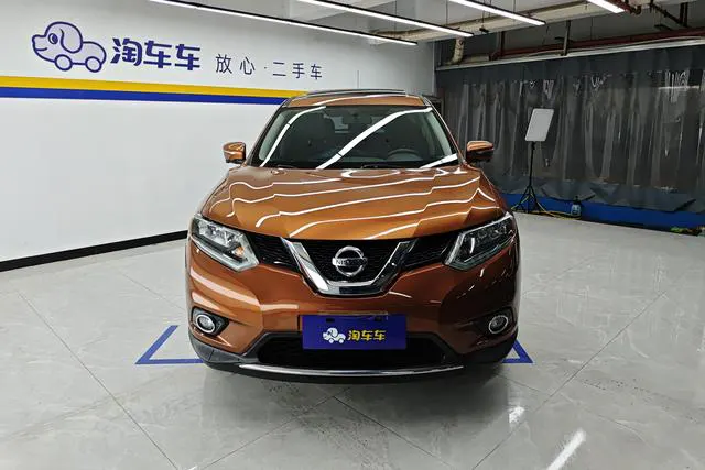 2014 Nissan X-Trail thumbnail 2