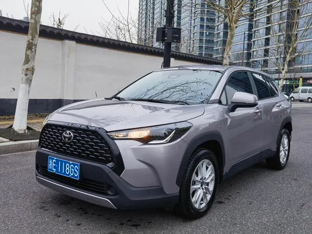 2024 Toyota Corolla Cross photo 1