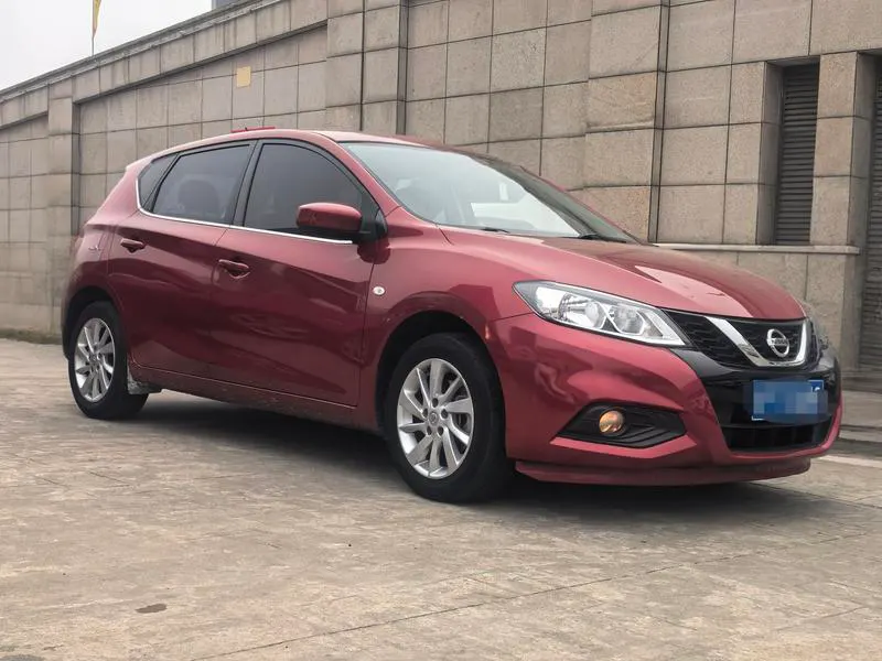 2020 Nissan Tiida thumbnail 2