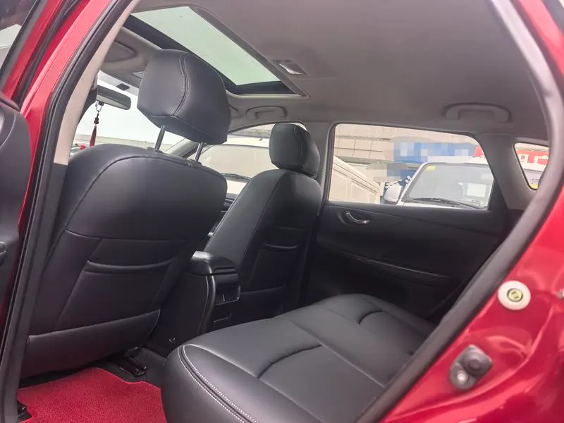2020 Nissan Tiida thumbnail 8