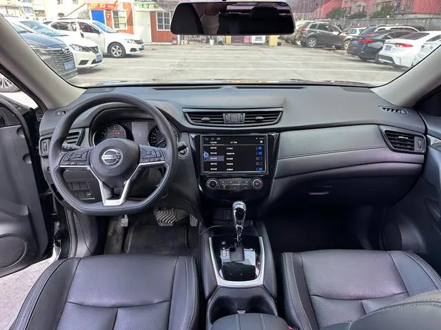 2017 Nissan X-Trail thumbnail 4