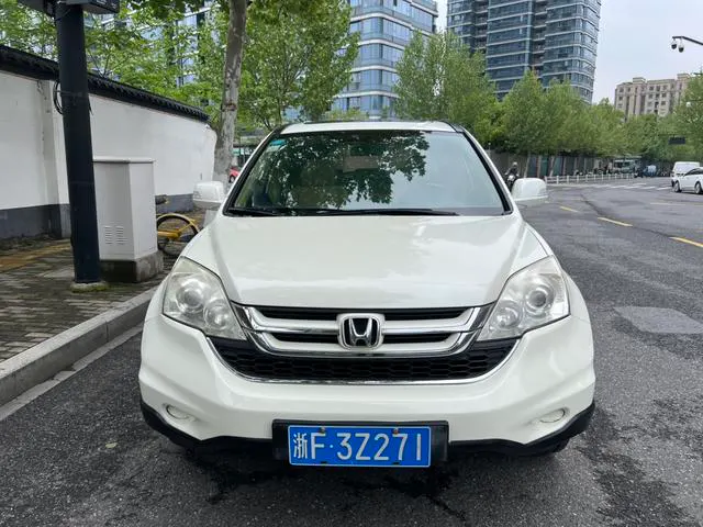 2010 Honda CR-V thumbnail 2