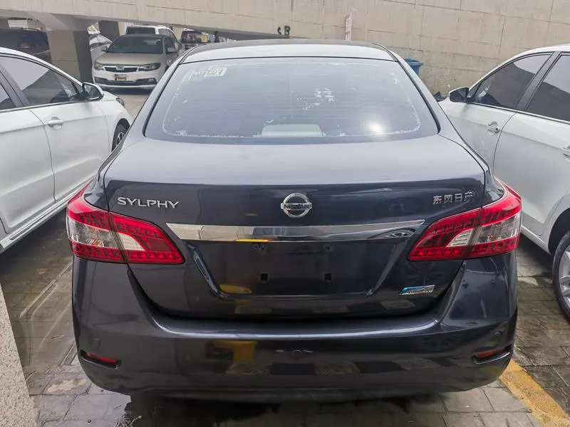 2014 Nissan Sylphy thumbnail 3