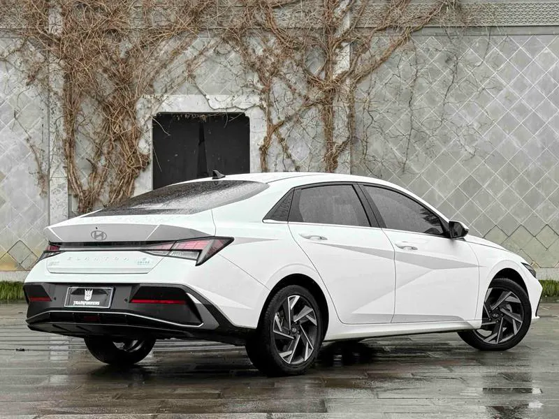 2023 Hyundai Sonata thumbnail 6