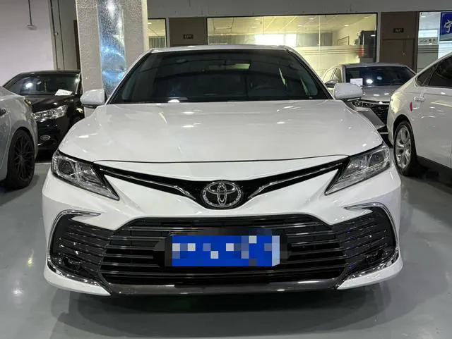 2022 Toyota Camry thumbnail 2