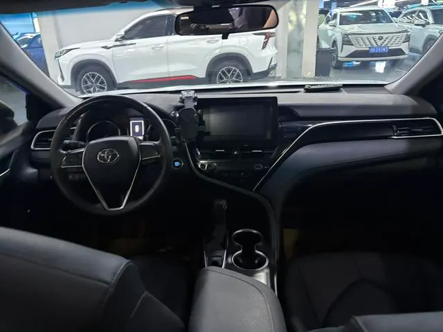 2022 Toyota Camry thumbnail 4