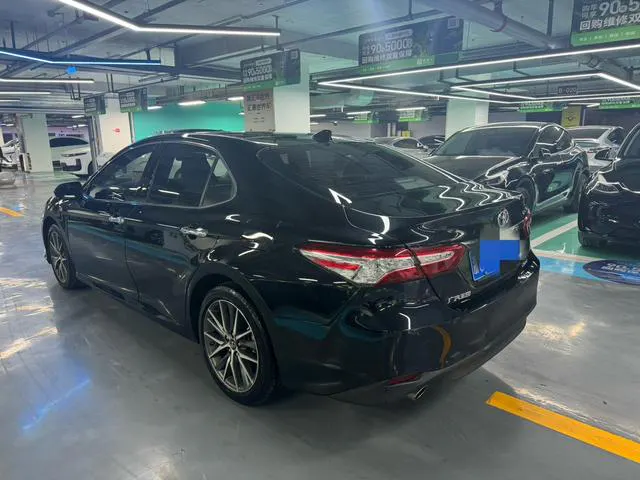 2021 Toyota Camry thumbnail 3