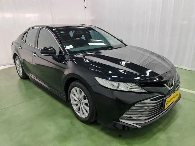 2018 Toyota Camry thumbnail 4