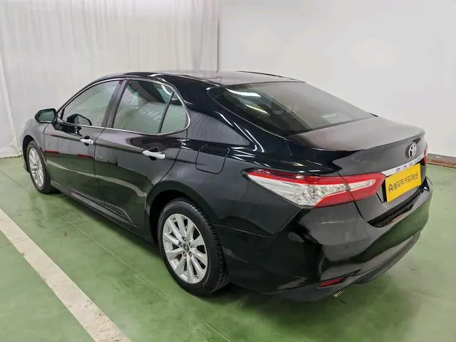 2018 Toyota Camry thumbnail 6