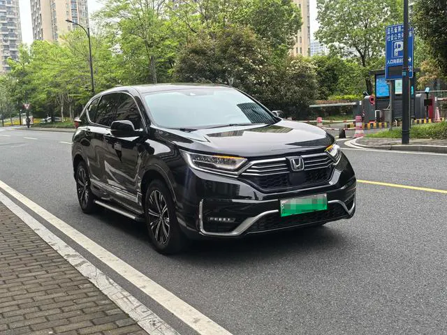 2021 Honda CR-V PHEV thumbnail 3