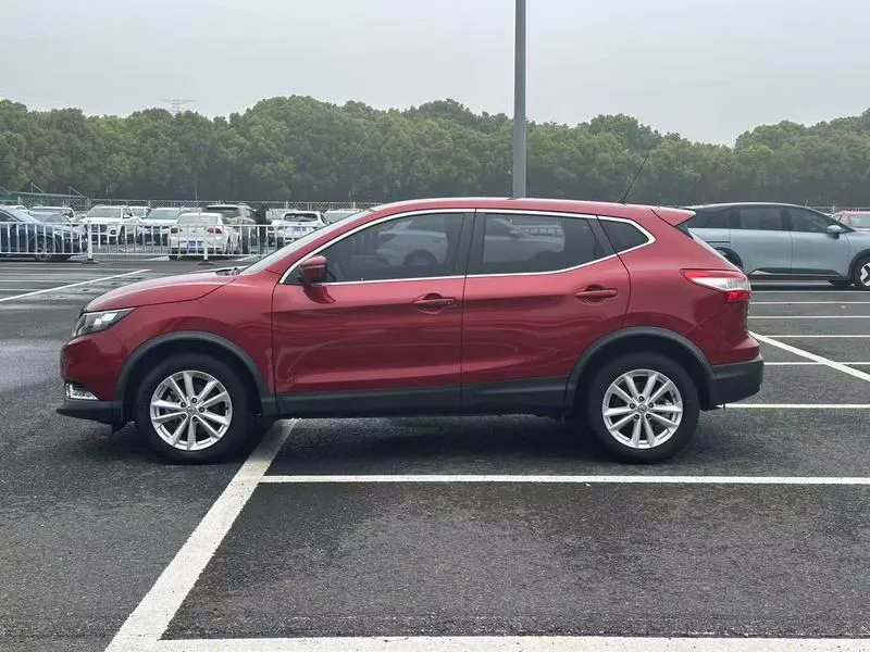 2016 Nissan Qashqai thumbnail 3