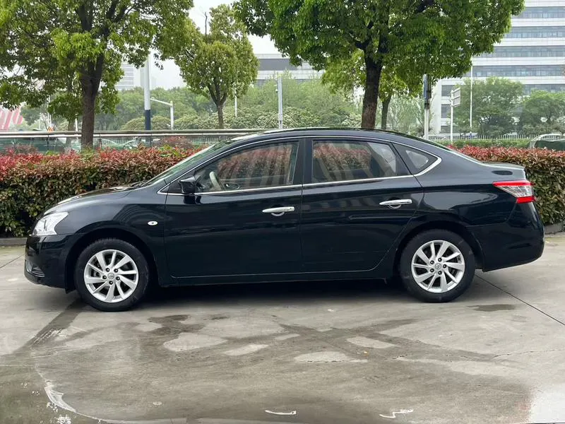 2012 Nissan Sylphy thumbnail 3
