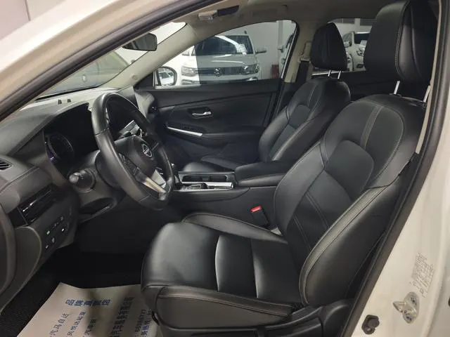 2023 Nissan Sylphy thumbnail 5