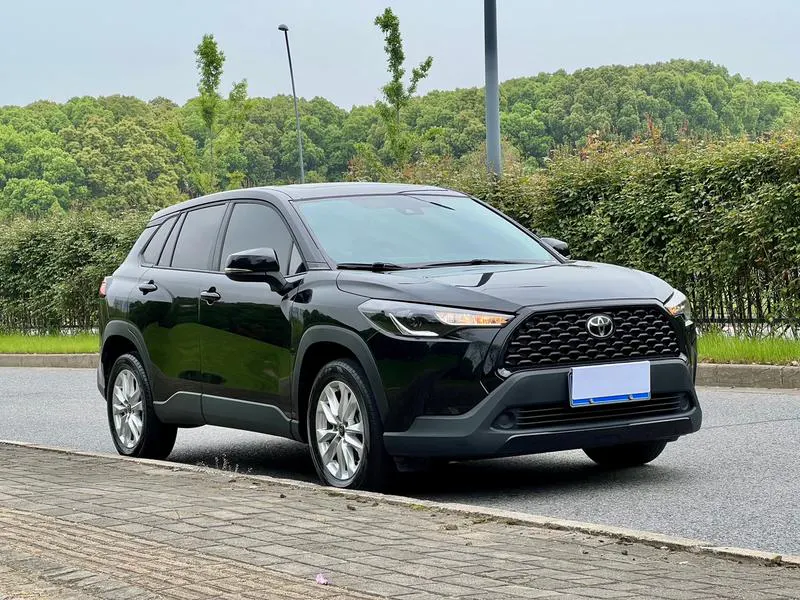 2022 Toyota Corolla Cross thumbnail 3