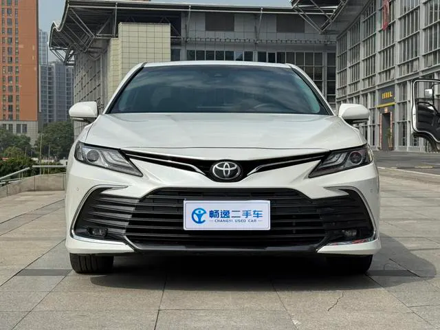 2021 Toyota Camry thumbnail 2