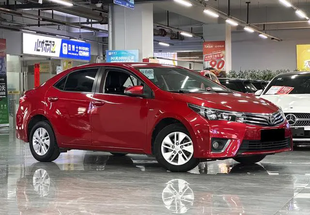 2014 Toyota Corolla thumbnail 3