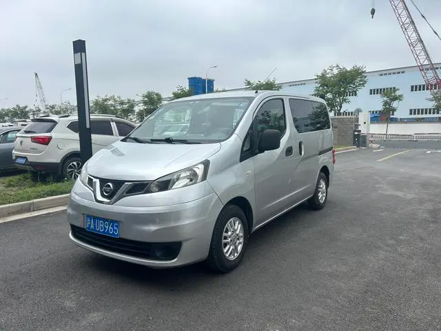 2014 Nissan NV200 photo 1