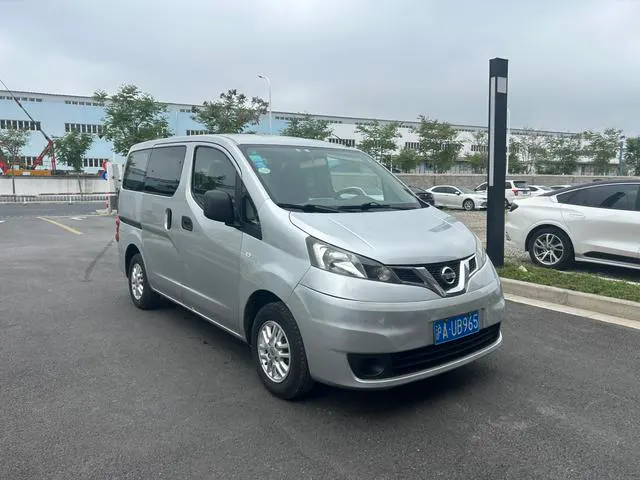 2014 Nissan NV200 thumbnail 3
