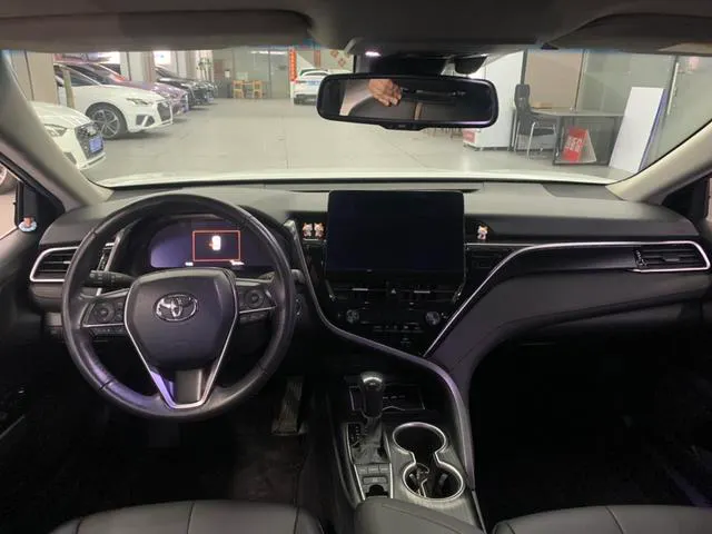 2021 Toyota Camry thumbnail 4