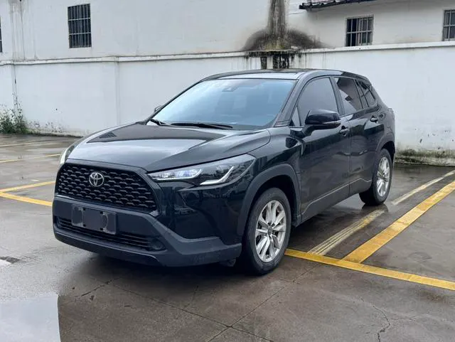 2023 Toyota Corolla Cross photo 1