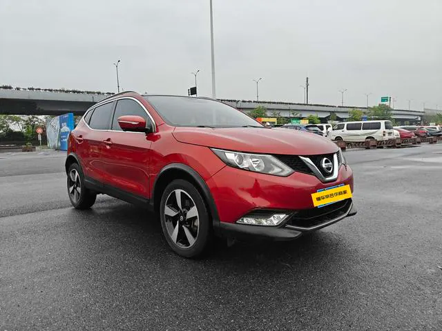 2017 Nissan Qashqai thumbnail 3