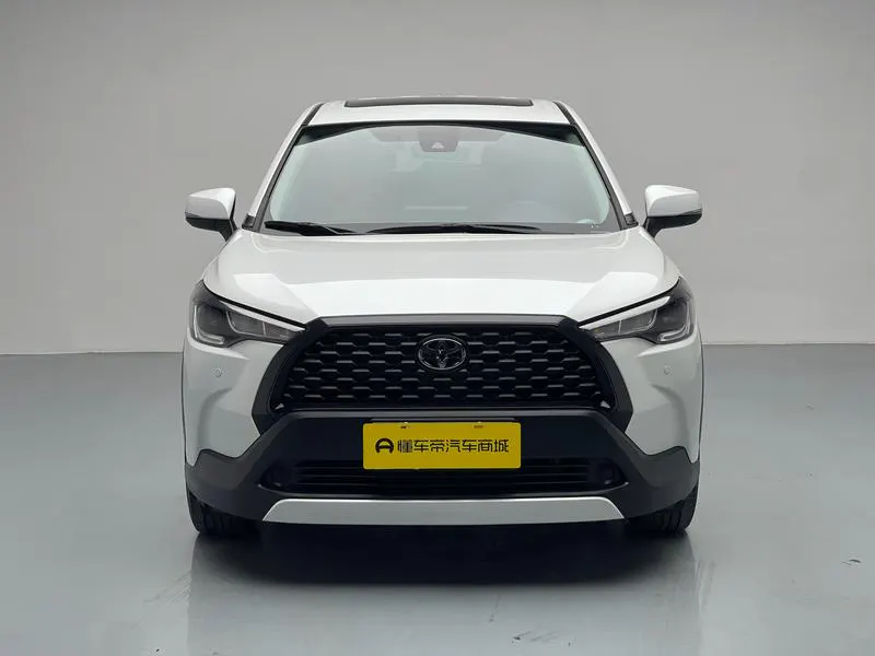 2022 Toyota Corolla Cross thumbnail 3