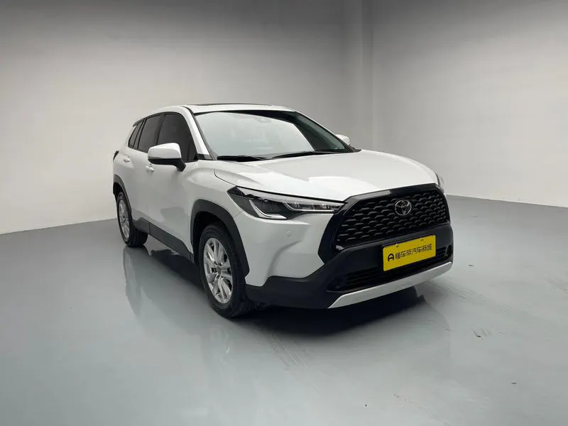 2022 Toyota Corolla Cross thumbnail 4