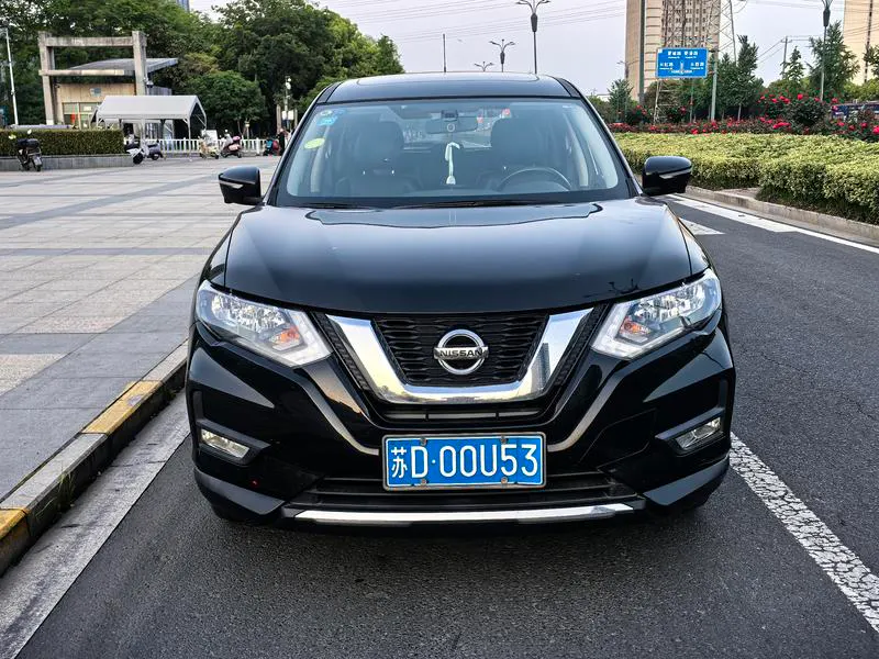 2017 Nissan Zeekr X-Trail thumbnail 2