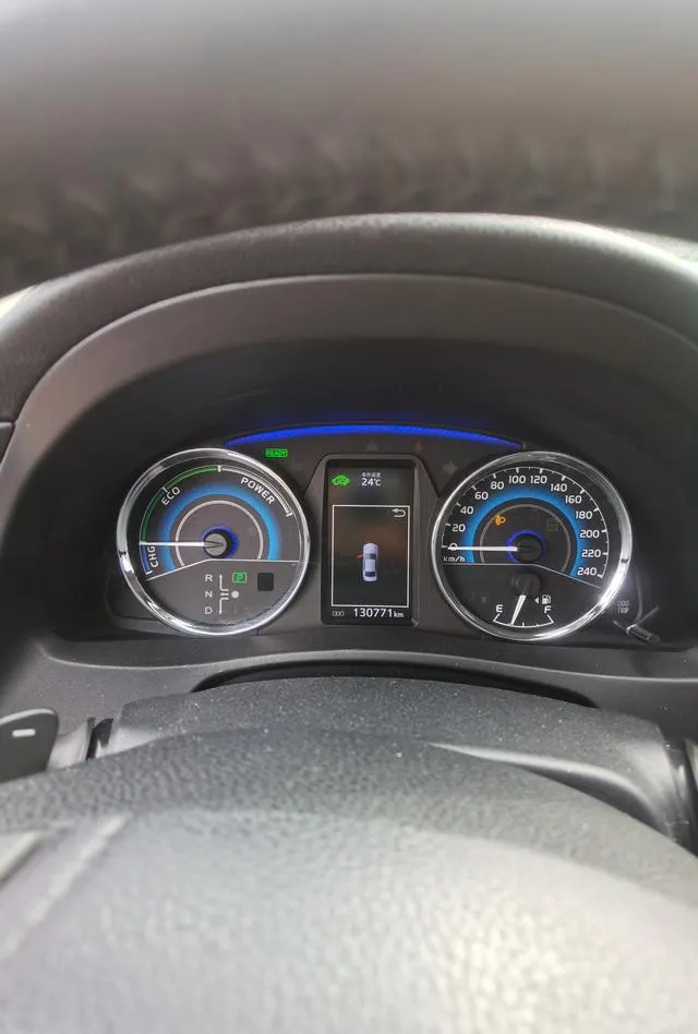 2017 Toyota Corolla thumbnail 5