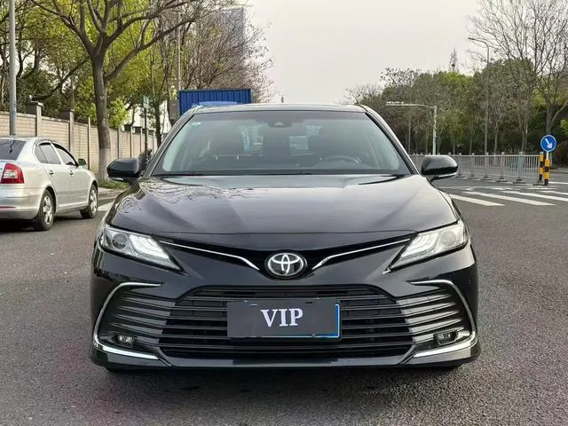 2022 Toyota Camry thumbnail 2