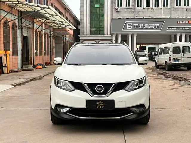 2017 Nissan Qashqai thumbnail 2
