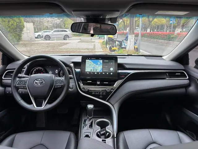 2021 Toyota Camry thumbnail 4