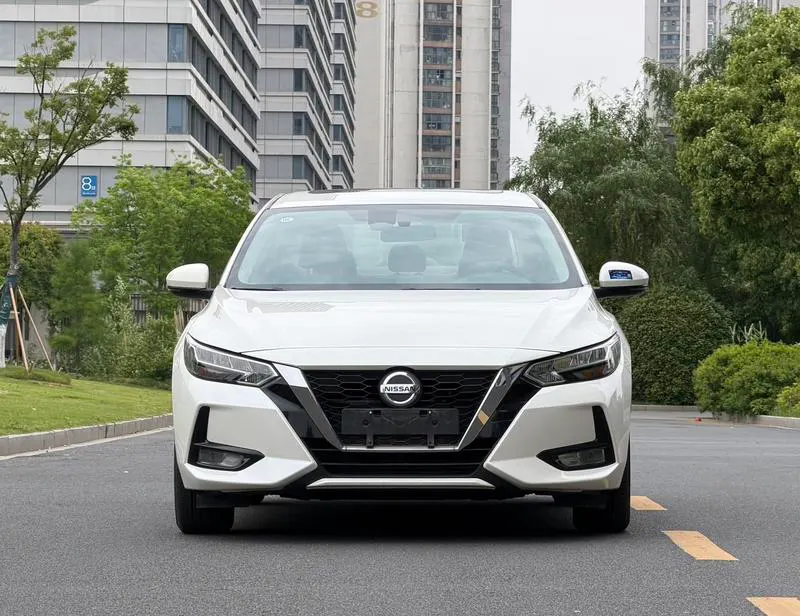 2022 Nissan Sylphy thumbnail 2
