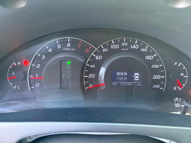 2013 Toyota Camry thumbnail 5