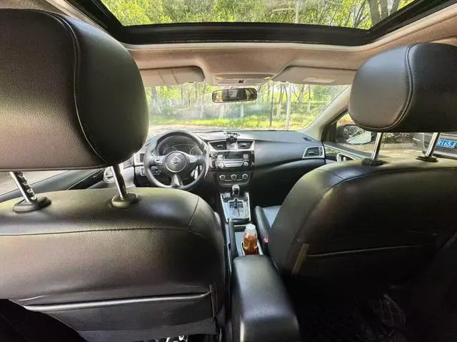 2019 Nissan Sylphy thumbnail 4