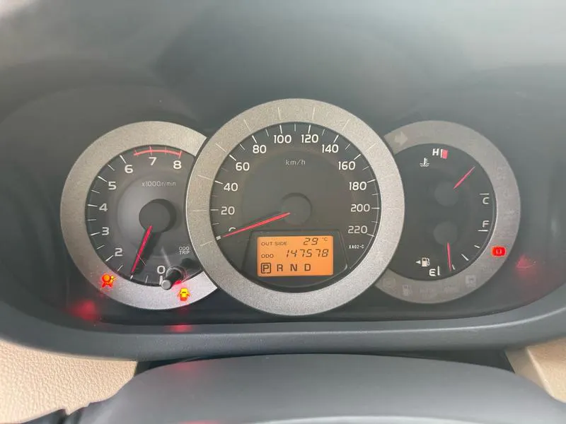 2013 Toyota RAV4 thumbnail 5