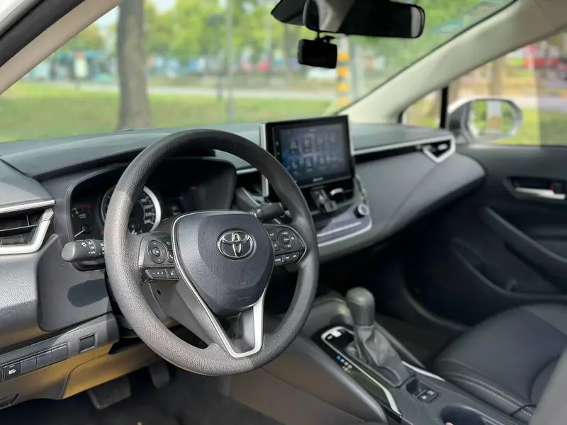 2019 Toyota Corolla thumbnail 4