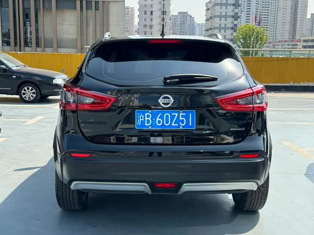 2022 Nissan Qashqai thumbnail 3