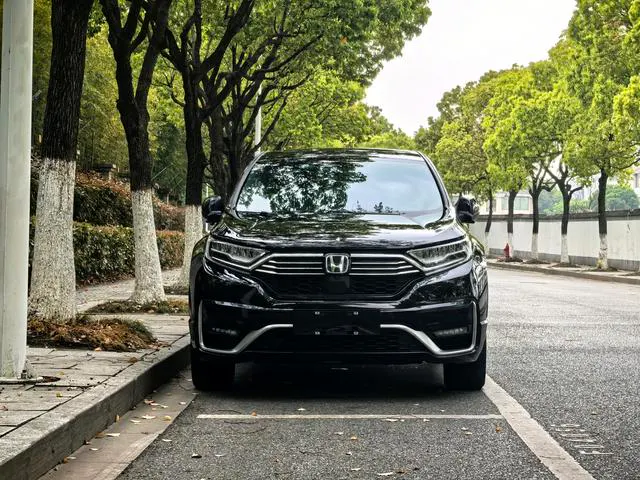 2021 Honda CR-V PHEV thumbnail 2