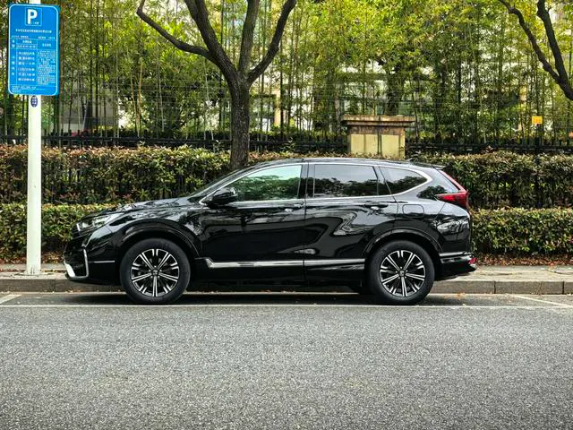 2021 Honda CR-V PHEV thumbnail 3