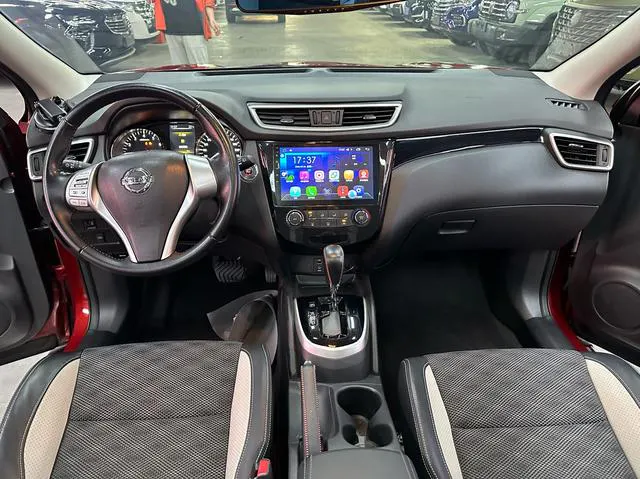 2017 Nissan Qashqai thumbnail 4