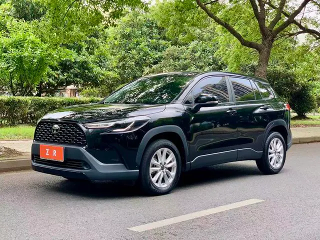 2022 Toyota Corolla Cross photo 1