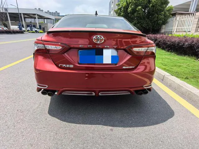 2019 Toyota Camry thumbnail 3