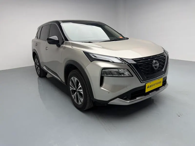 2023 Nissan Zeekr X-Trail thumbnail 4