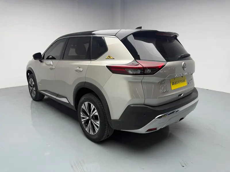 2023 Nissan Zeekr X-Trail thumbnail 6