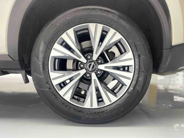 2023 Nissan Zeekr X-Trail thumbnail 10